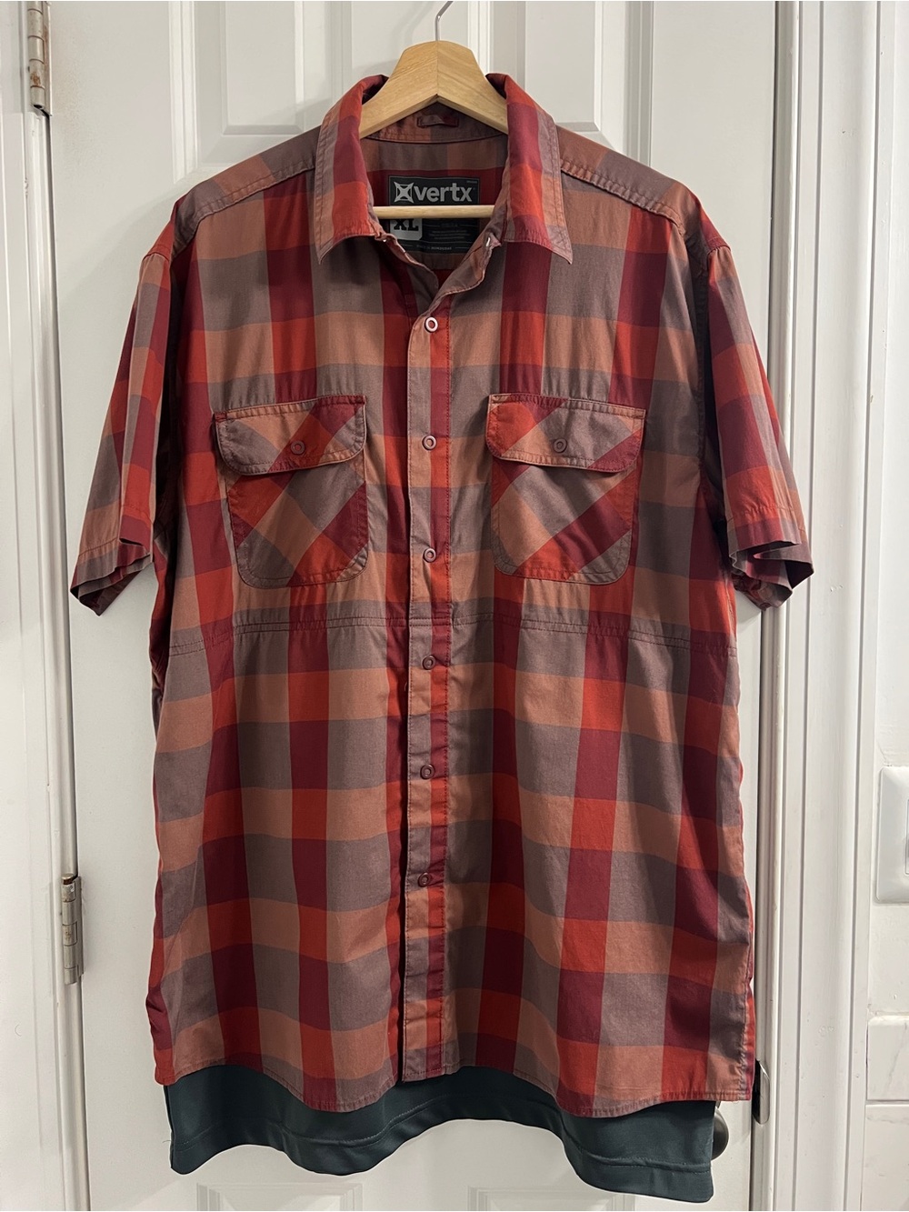 Vertx Men's Campfire Red Plaid Short-Sleeve Button-Down Shirt